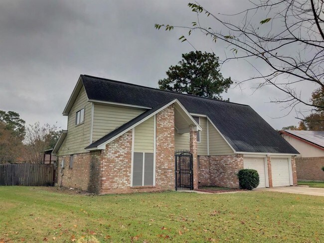 Building Photo - 503 La Riviera Dr