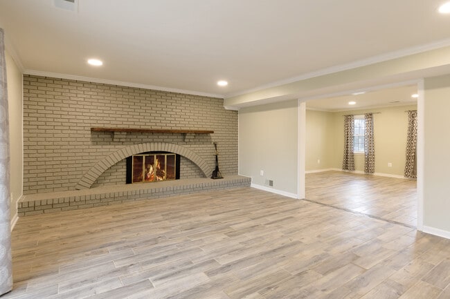 Family Room - 15 Butternut Way House