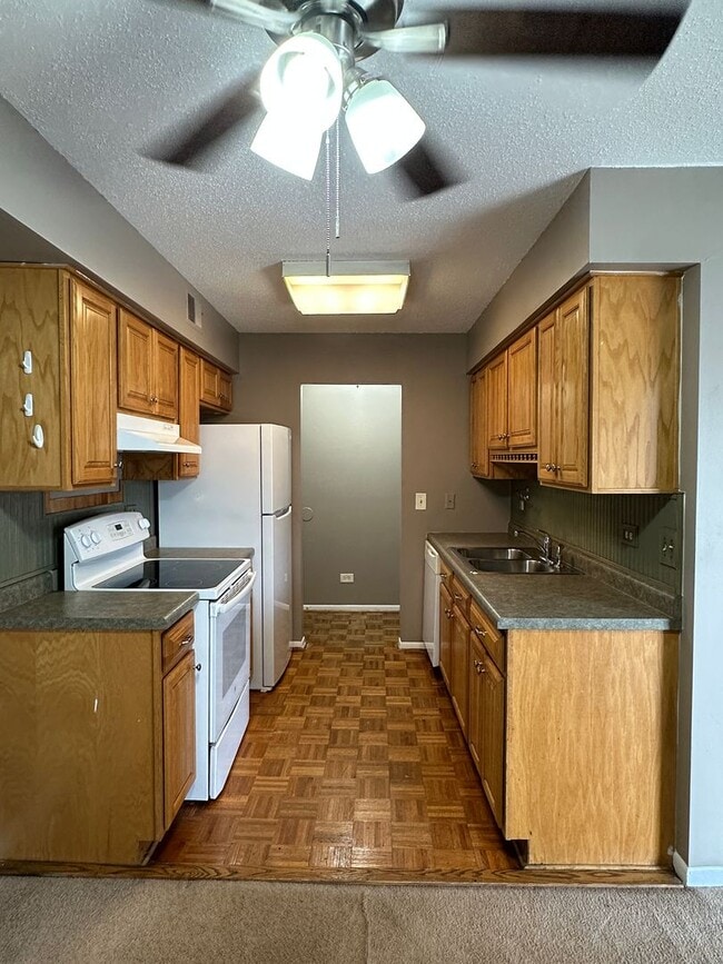 Building Photo - 921 Bucanneer Drive