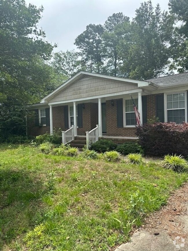 Building Photo - 1508 Boyette Dr