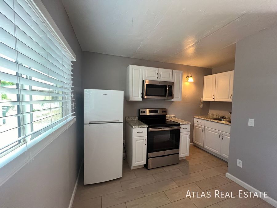 Foto principal - 3451 N Flowing Wells Rd