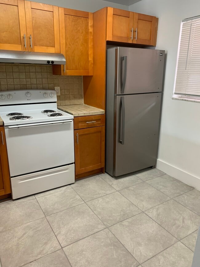 Building Photo - 19751 SW 114th Ave