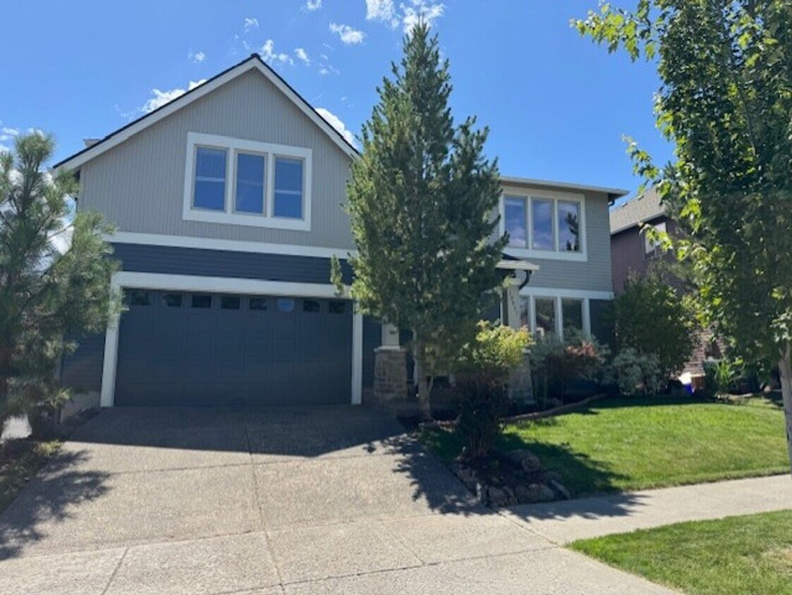 Foto principal - Large Home SW Bend