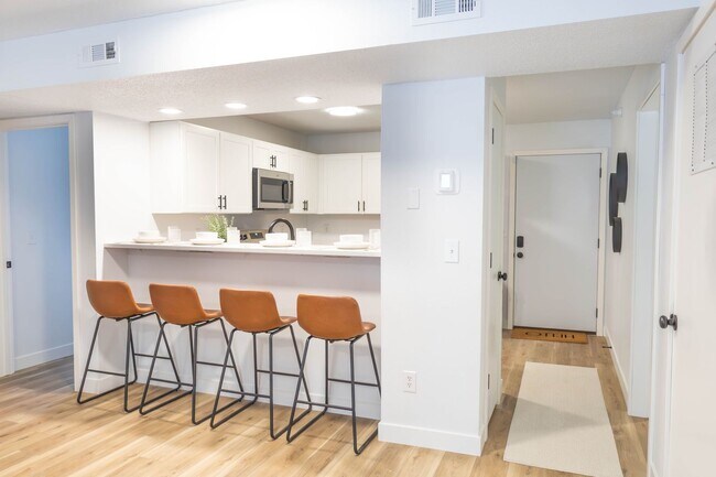 Interior Photo - Elevate Apartments at Hawkeye - Student Housing
