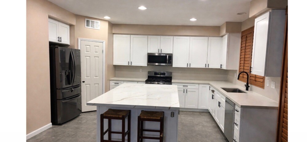 Foto del edificio - 37353 Rutland St