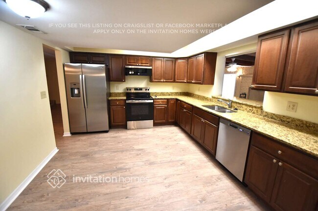 Foto del edificio - 322 W Hornbeam Dr