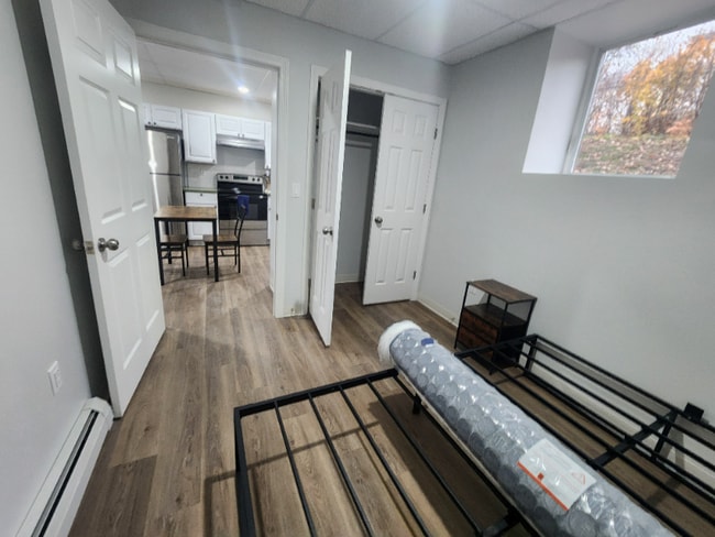 Building Photo - 151 S Main St