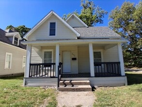 Building Photo - 624 Chandler St