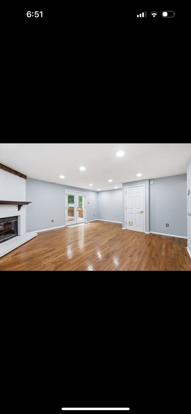 Building Photo - 57 Shrewsbury Ct