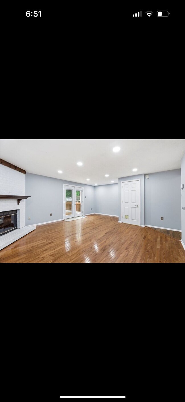 Foto del edificio - 57 Shrewsbury Ct