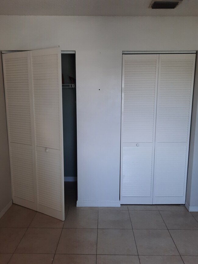 2nd bedroom has nice size closet space - 6826 Stones Throw Cir N