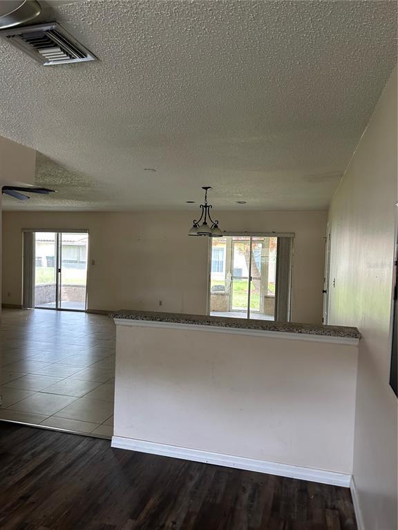 Foto del edificio - 5133 Gateway Ave