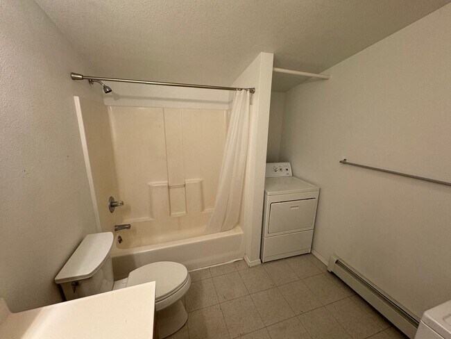 Foto del edificio - 5800 E Beaver Ave