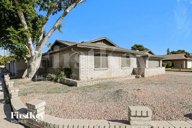 Foto del edificio - 4656 W Townley Ave