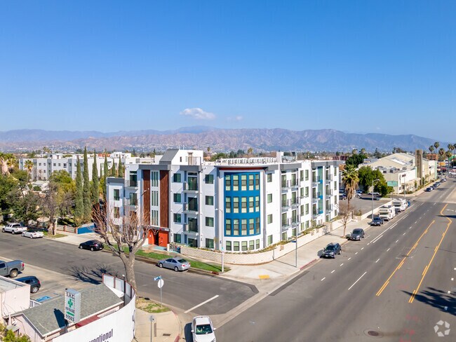 Context - Soul NoHo Apartments