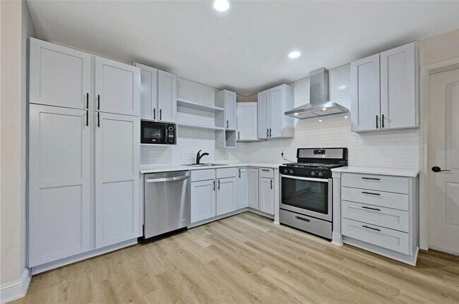 Foto del edificio - 4603 Lennox Dr