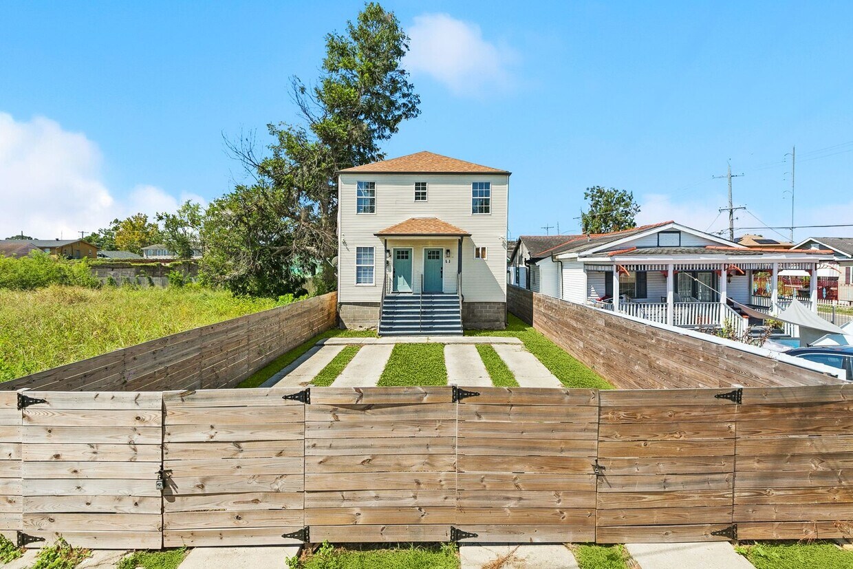 Foto principal - 2632 Annette St