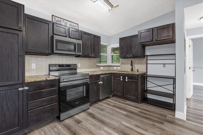 Foto del edificio - 1502 Daroca Dr