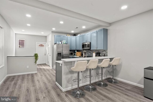 Building Photo - 4928 Florence Ave