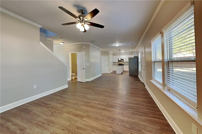 Foto del edificio - 122 Dynasty Ln