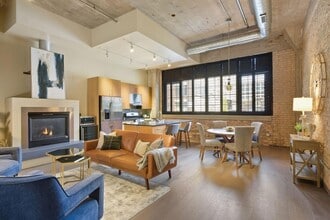 Building Photo - 525 N 3rd St