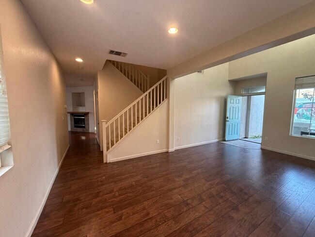 Foto del edificio - Nice Home with great floorplan