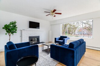 Building Photo - 217 E 13th Ave