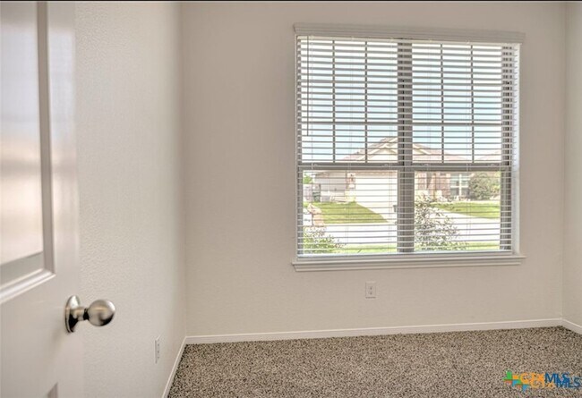Building Photo - 1070 Spring Terrace Loop