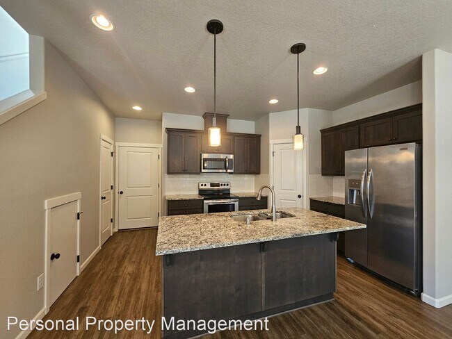 Foto del edificio - 3 br, 2.5 bath House - 11229 NE 14th Court