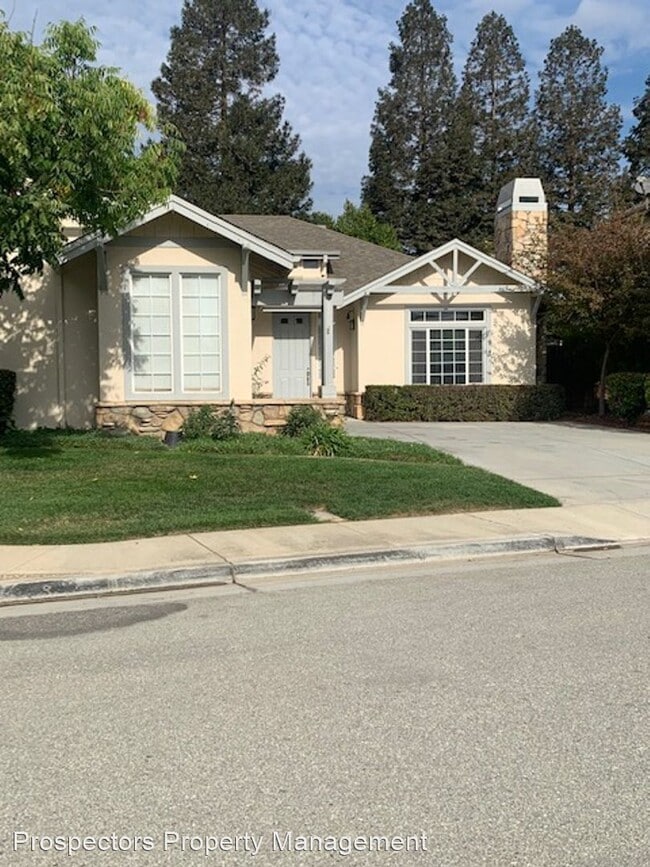 Building Photo - 3 br, 2 bath House - 585 Calle Viento