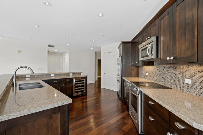 Foto del edificio - 455 E Palmetto Park Rd