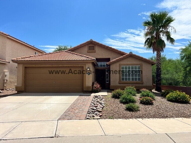 Foto del edificio - Three Bedroom home in Rancho Escondido