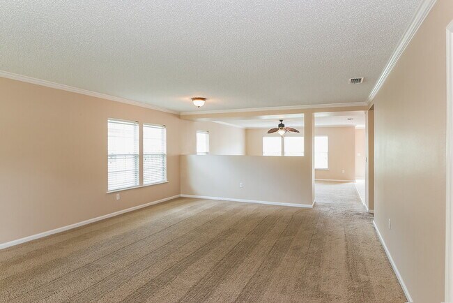Foto del edificio - 1417 Heather Ct