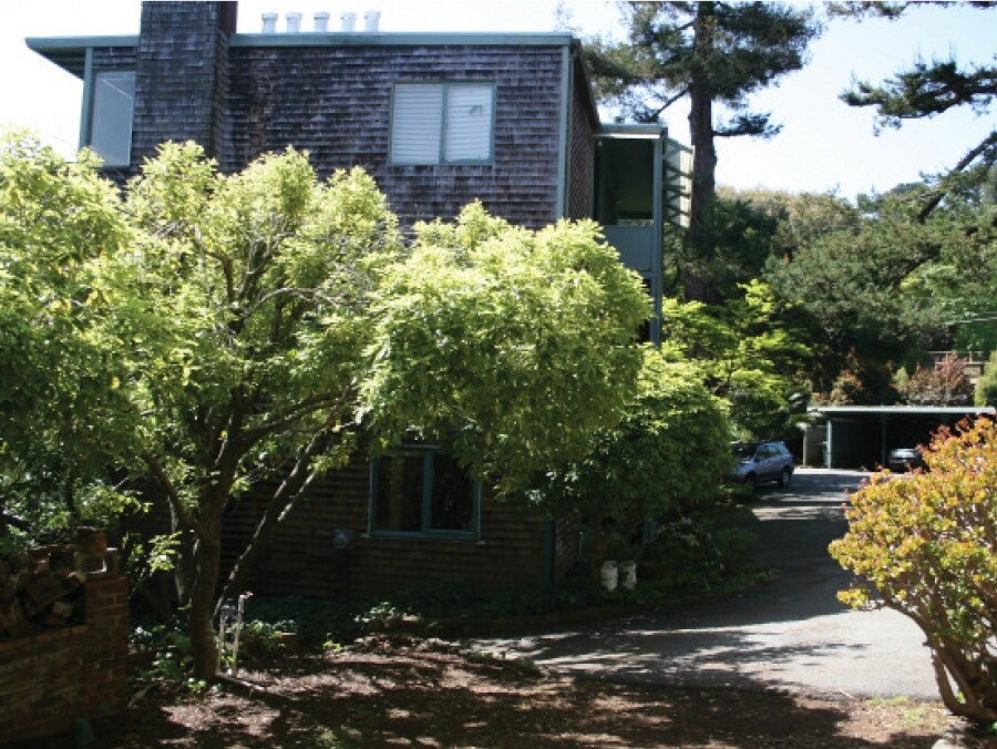 Primary Photo - 30 Excelsior Ln
