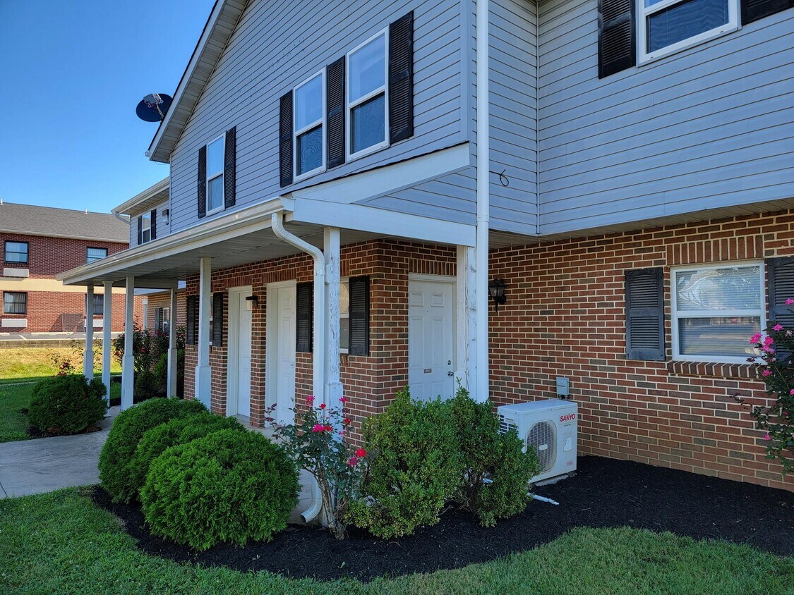 Foto principal - 142 Greenland Dr