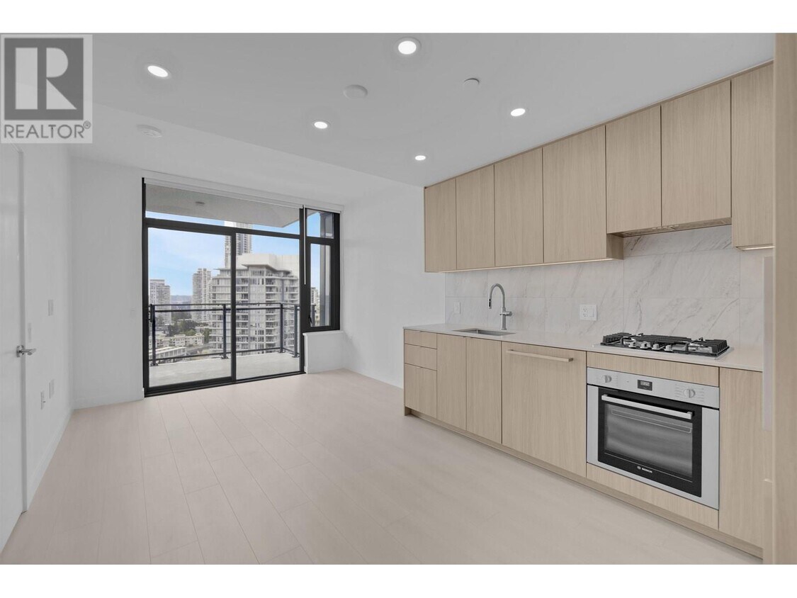 Photo principale - 626-2626 Claremont St