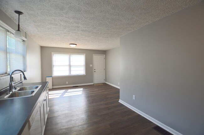 Foto del edificio - 2435 Shelby St