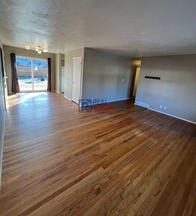 Foto del edificio - 2013 W Lake St