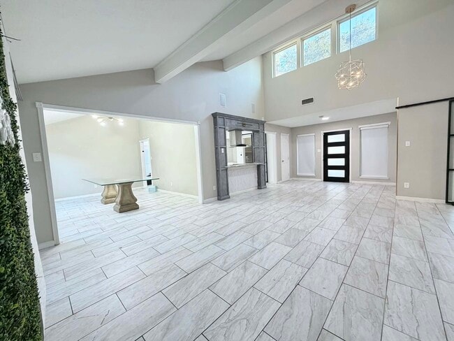 Building Photo - 6610 Campden Dr