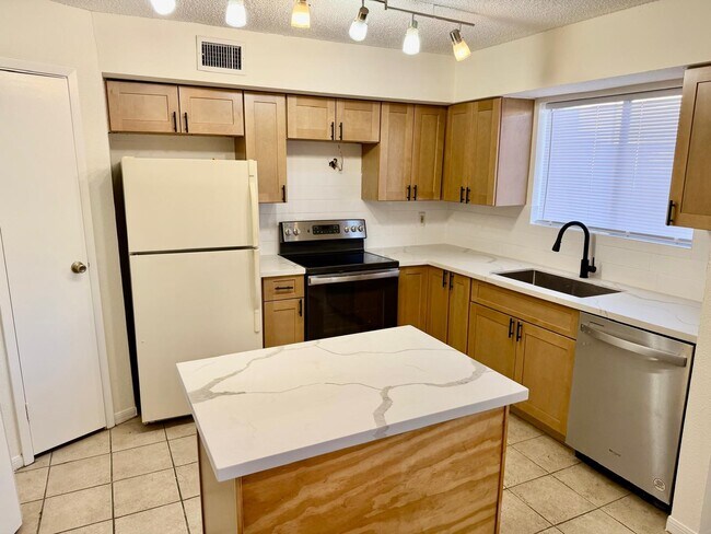 Foto del edificio - 1500 Bay Area Blvd