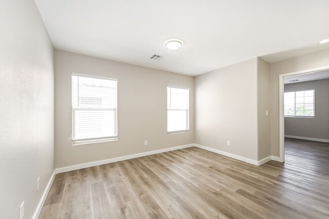 Building Photo - 6244 W Haleh Ave