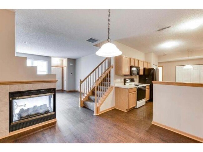 Building Photo - 1604 Liberty Cir
