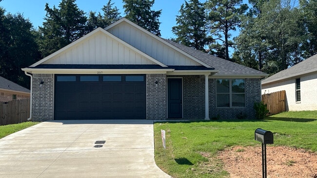 Building Photo - 257 Oak Vly Dr