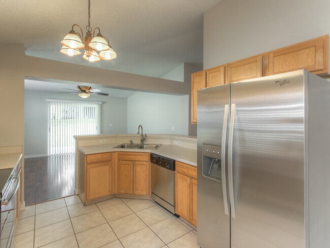 Building Photo - 762 Welch Hill Cir