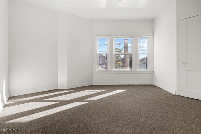Building Photo - 15300 Waterloo Rd