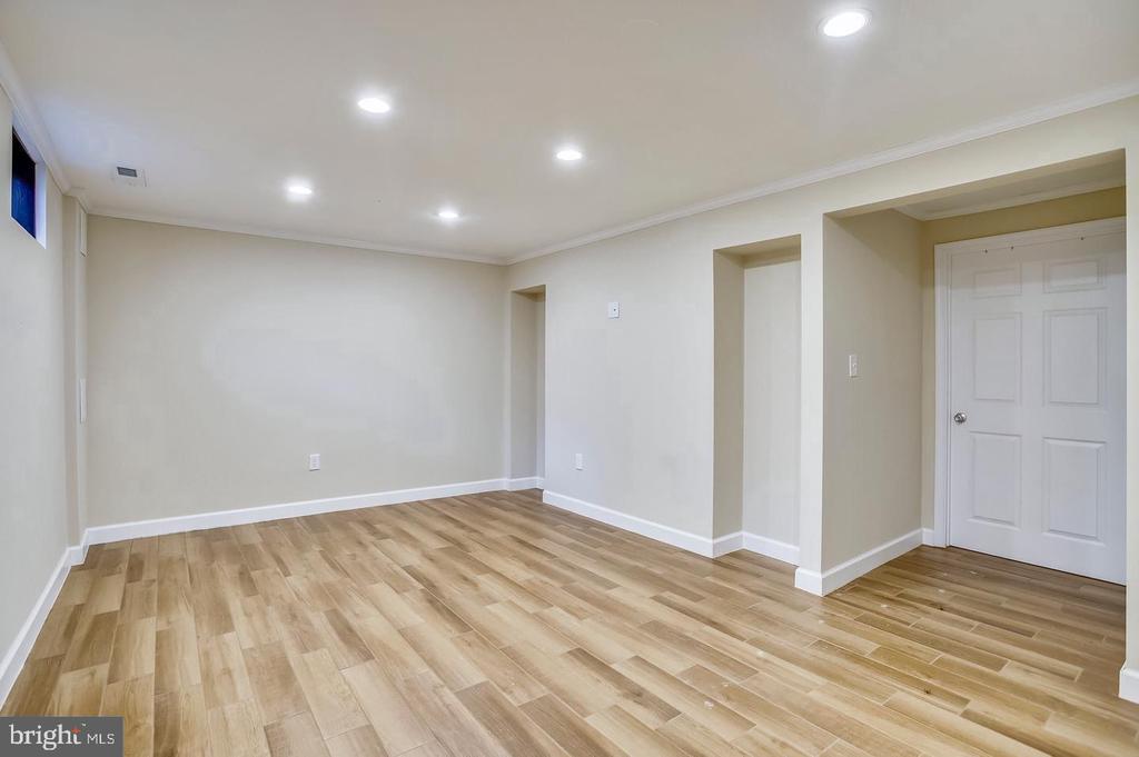 Building Photo - 1612 Dryden Way