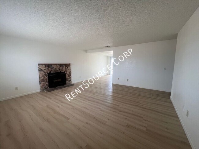 Foto del edificio - 841 Chateau Way