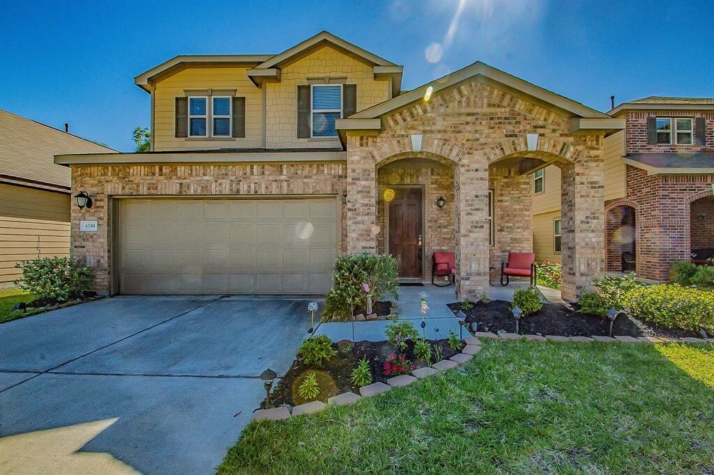 Primary Photo - 4330 Lake Cypress Circle