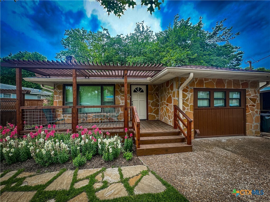 Foto principal - 1025 Mulberry Ave