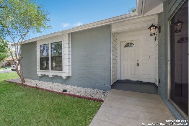 Building Photo - 12834 Independence Ave